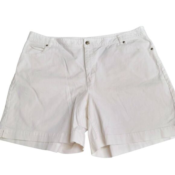 Crazy Horse by Liz Claiborne White Stretch Denim Jean Shorts - Picture 2 of 6